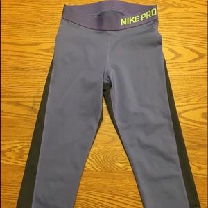 Nike-Pro Athletic Capris